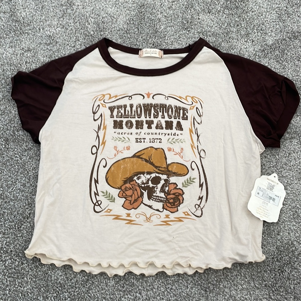 Altar’d State | Yellowstone Cropped Tee - Picture 4 of 12